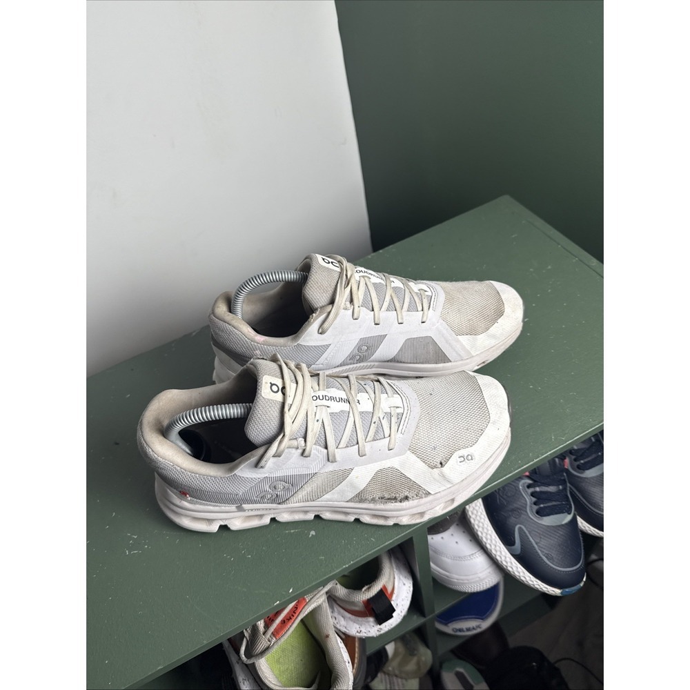 On Cloudrunner  Shoes Sneakers Womens 9 Gray White Athletic Running